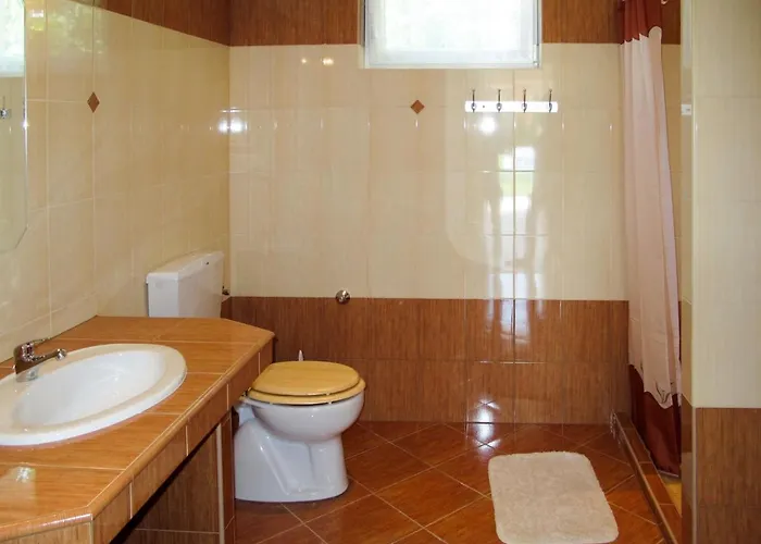 펜션 Brigi By Interhome 발라톤사르소